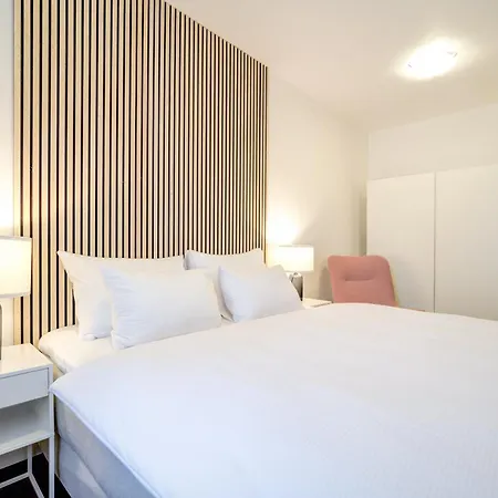 Urban By Homester Apartmán *