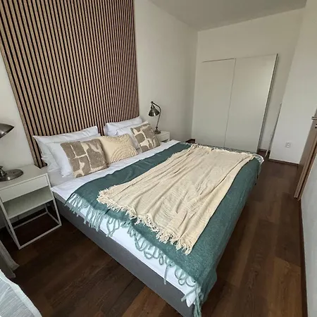 Urban By Homester Apartmán *