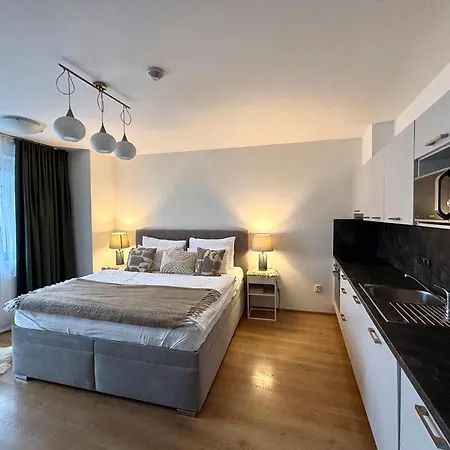 Urban By Homester Apartmán *